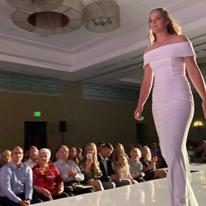 AQUA Off-the-Shoulder Scuba Crepe Gown - Exclusive NWT White Ivory Size 6